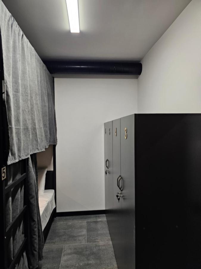 Orion Hostel เยเรวาน ภายนอก รูปภาพ