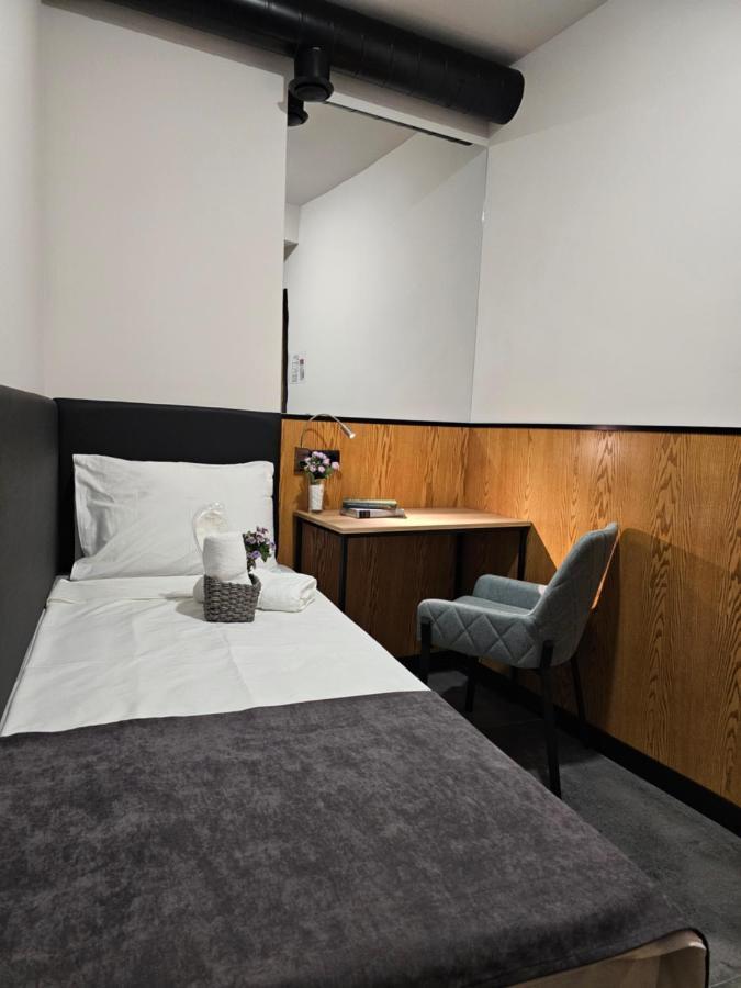Orion Hostel เยเรวาน ภายนอก รูปภาพ